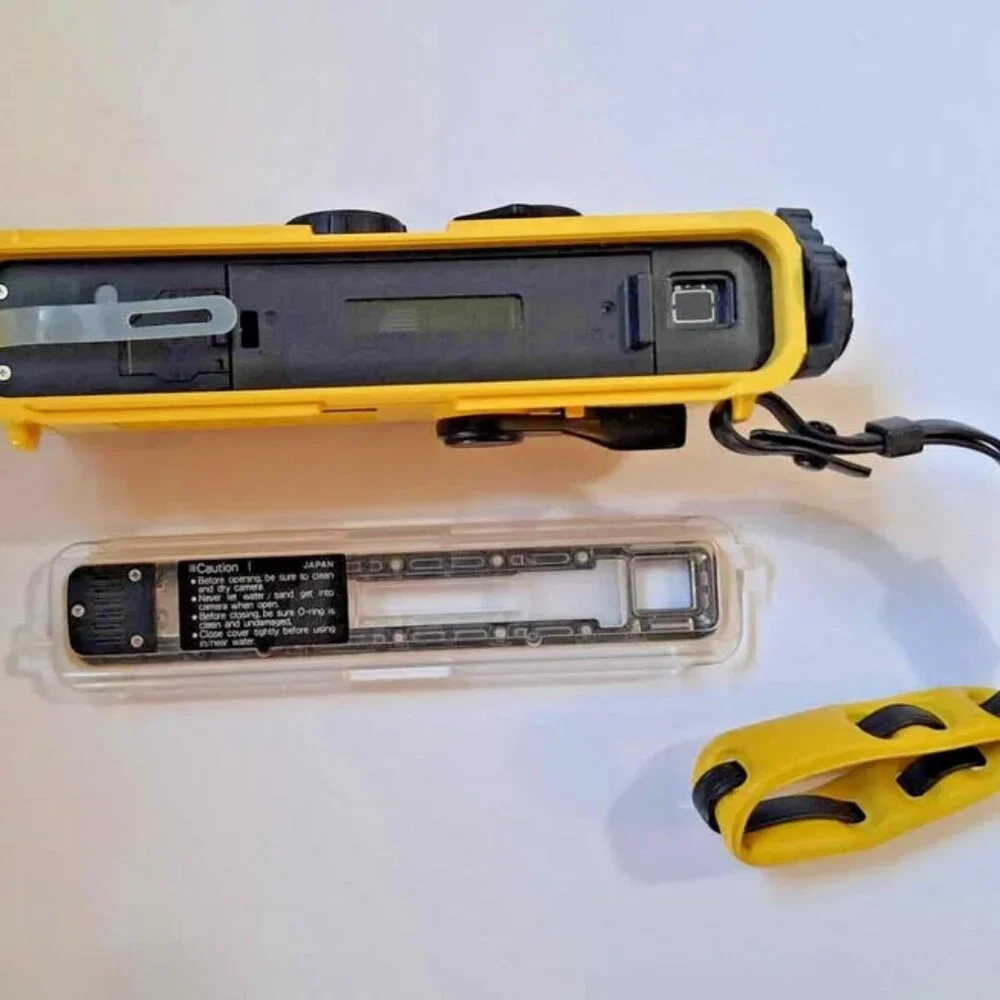 Minolta Weathermatic 110 A Underwater Film Camera Diving Camera